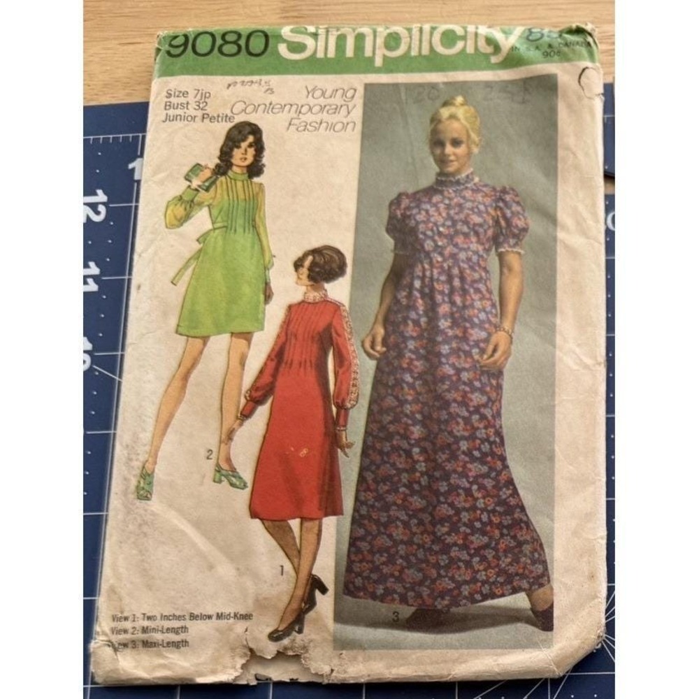 SIMPLICITY Young Contemporary Fashion Pattern 9080 Dress in 3-lengths Size 7 JP*